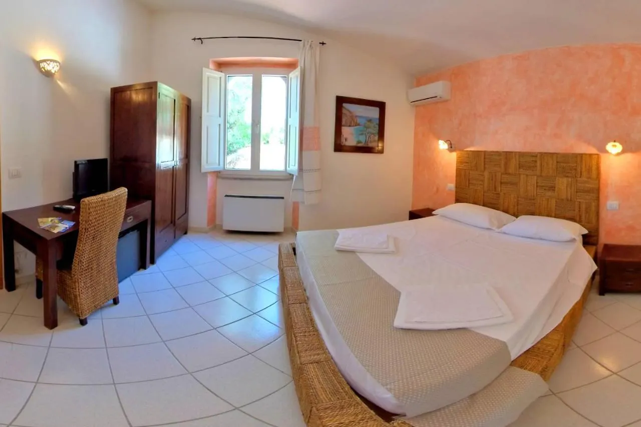 ***  Hotel Villa Cedrino Italy